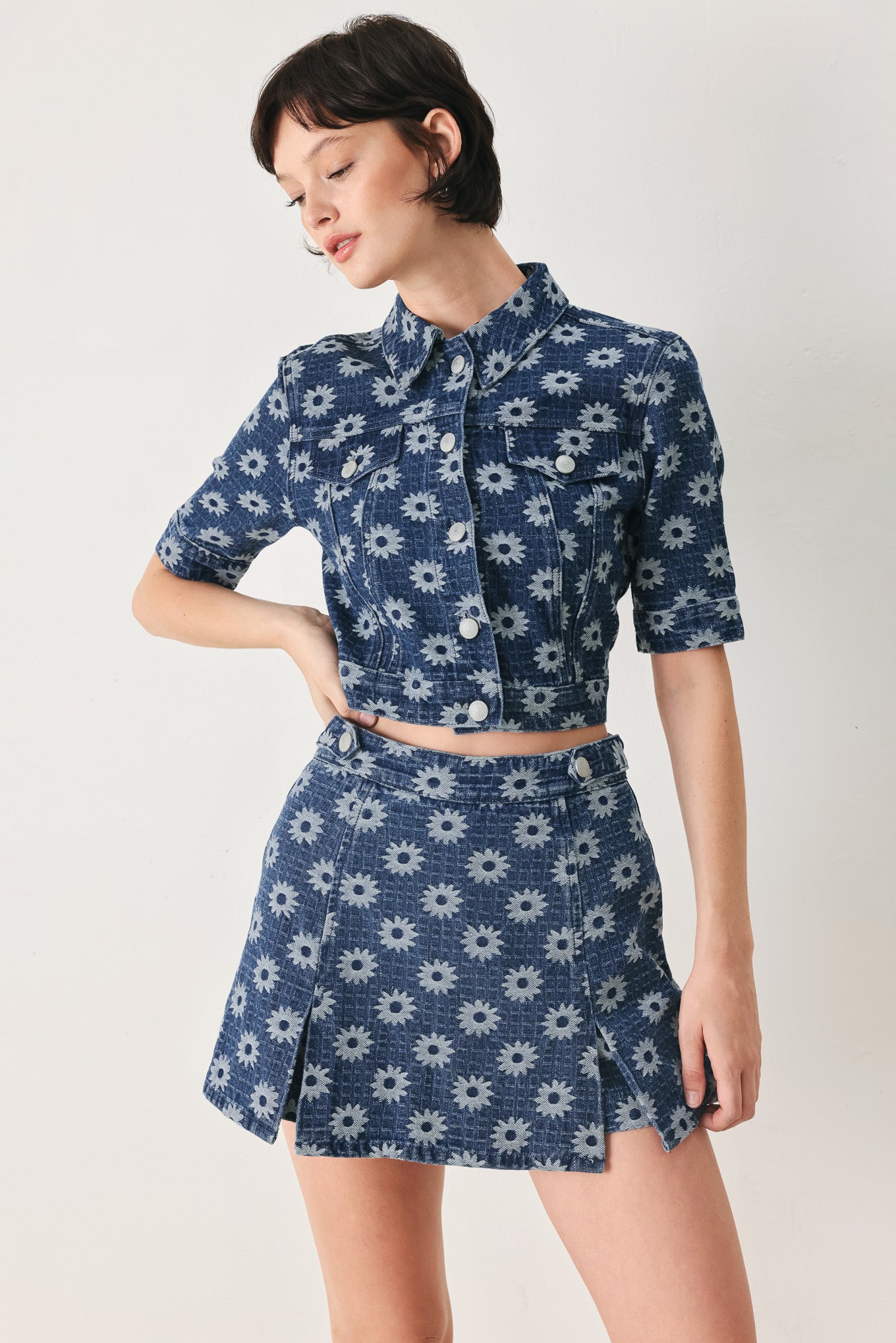 Sweet Daisy Jacquard Denim Jacket