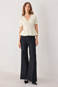Off White Scalloped V-Neck Short Sleeve Knit Sweater Top with Pockets