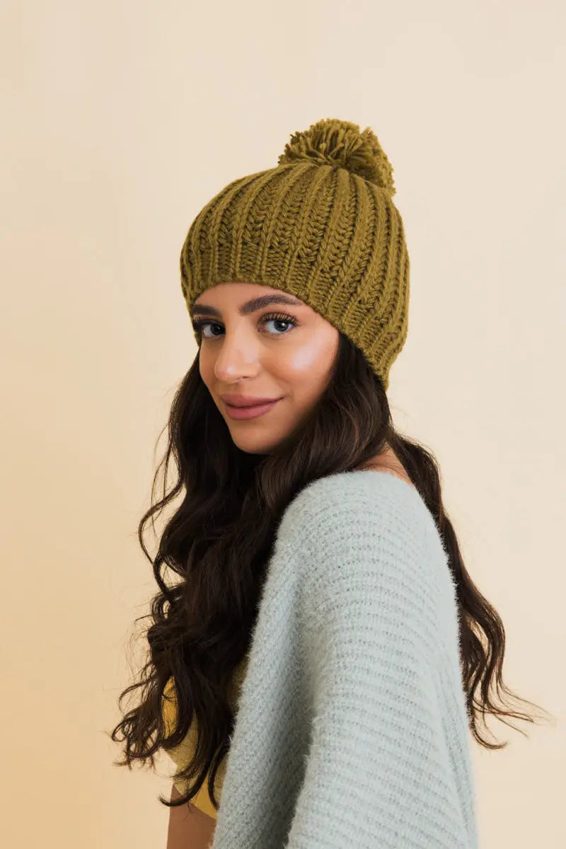 Women's Chunky Cable Knit Pom Pom Beanie