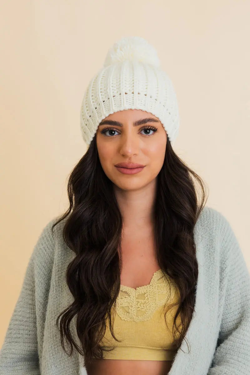 Women's Chunky Cable Knit Pom Pom Beanie