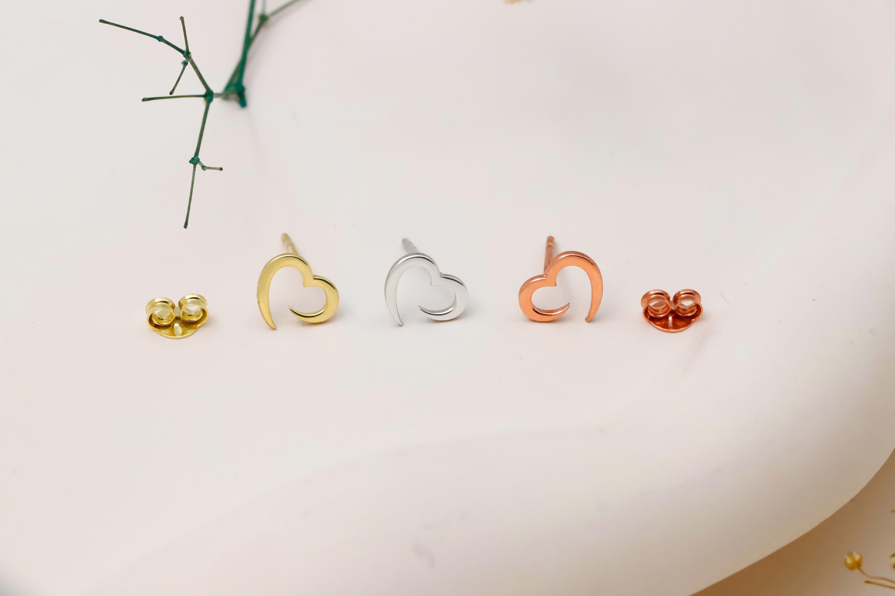 Seraphina Minimalist Heart Studs