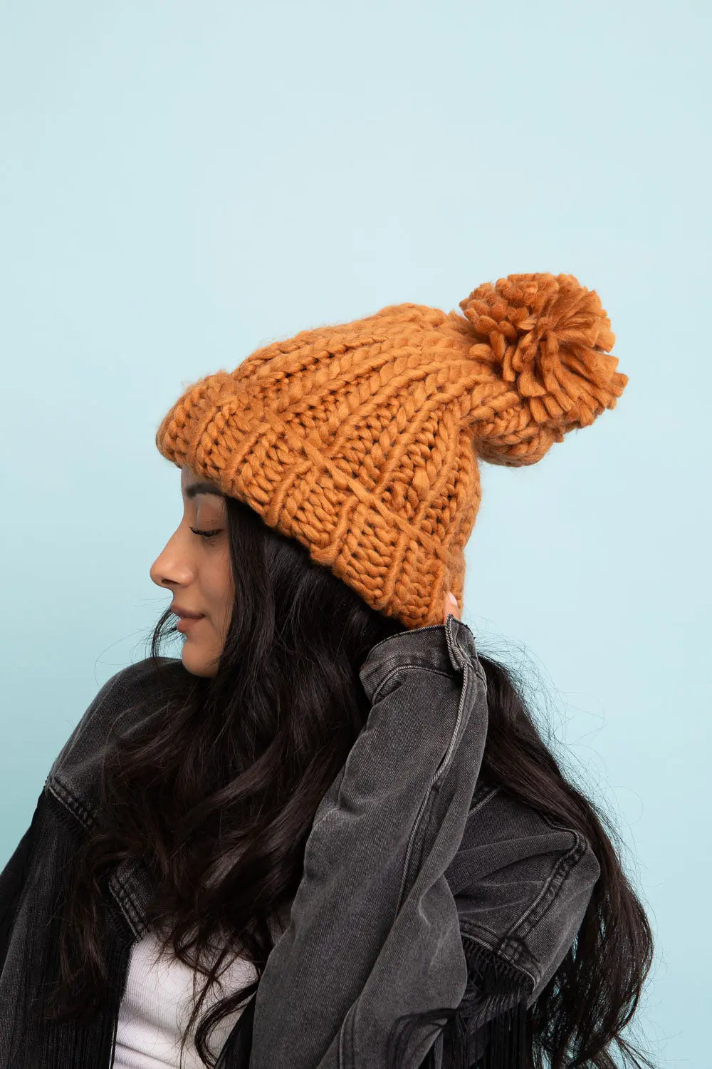 Women's Chunky Cable Knit Pom Pom Beanie